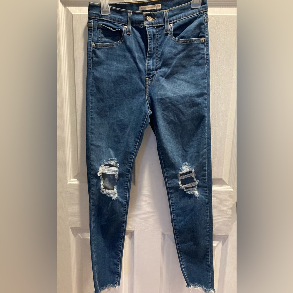 Levis Mile High Super Skinny Jeans, women’s size 29.